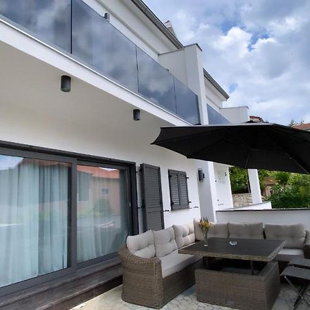 Apartments Tasha Мали-Лошинь Экстерьер фото