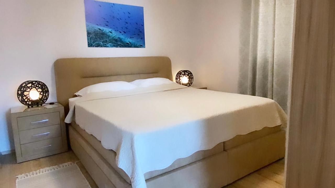 Apartments Tasha Мали-Лошинь Экстерьер фото